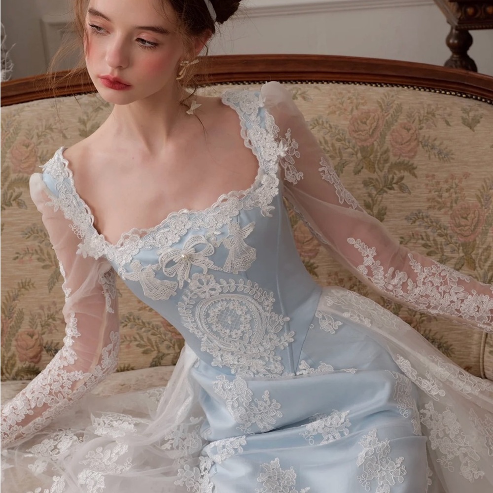 “Frozen” Corset Dress - Picture 2 of 6